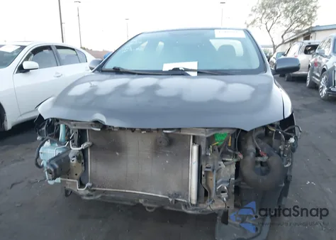 2013 Toyota Corolla Le z USA, uszkodzony, nr VIN 5YFBU4EE3DP103305